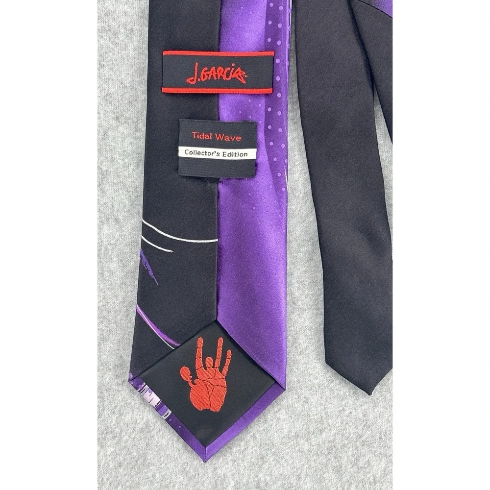 J Garcia Tidal Wave‎ Collector's Edition Tie Purple Black Abstract Art Necktie